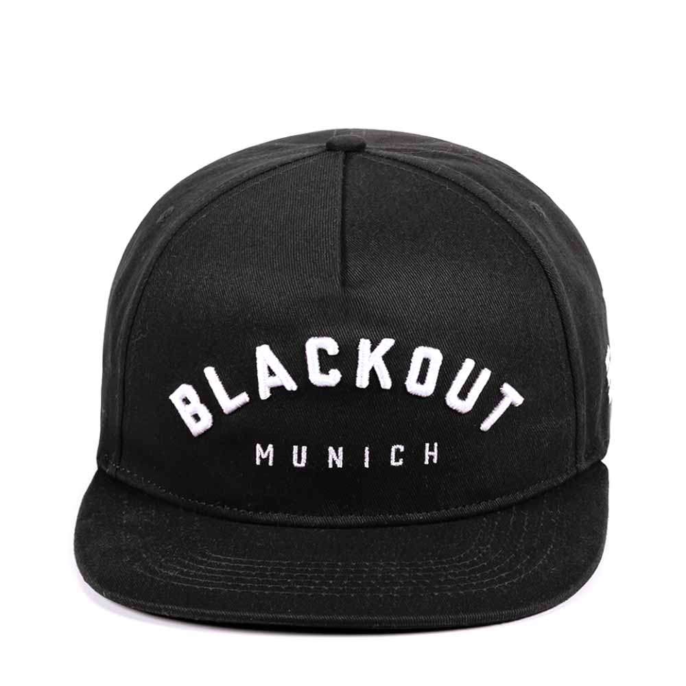 Blackout Cap Stance 
