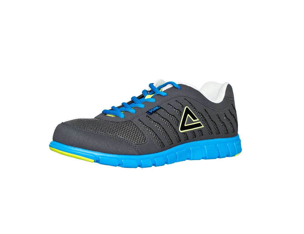 PEAK Sneaker Strides